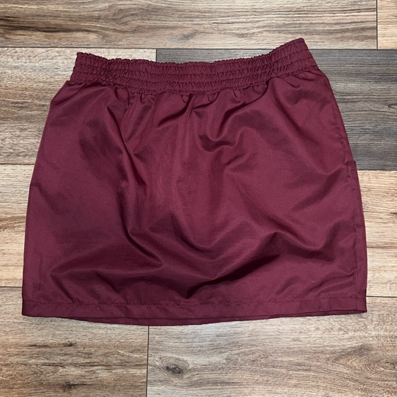 Maroon Polyester American Apparel Skirt - like new! - Picture 4 of 5